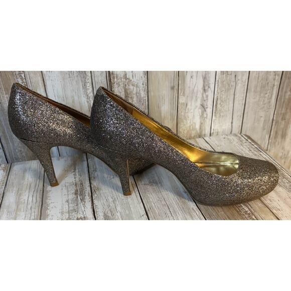 Madden Girl Gold Glitter Pumps Size 9 - Picture 2 of 6
